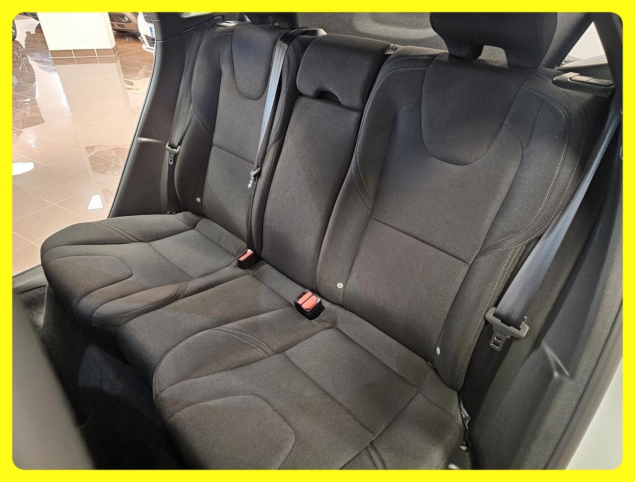 Volvo V40 Cross Country D2 Geartronic Business Plus