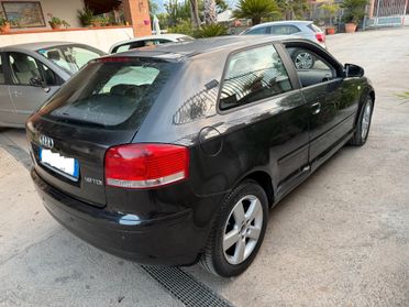 Audi A3 1.9 105 CV TDI Attraction TENUTA BENE NEOPATENTATI