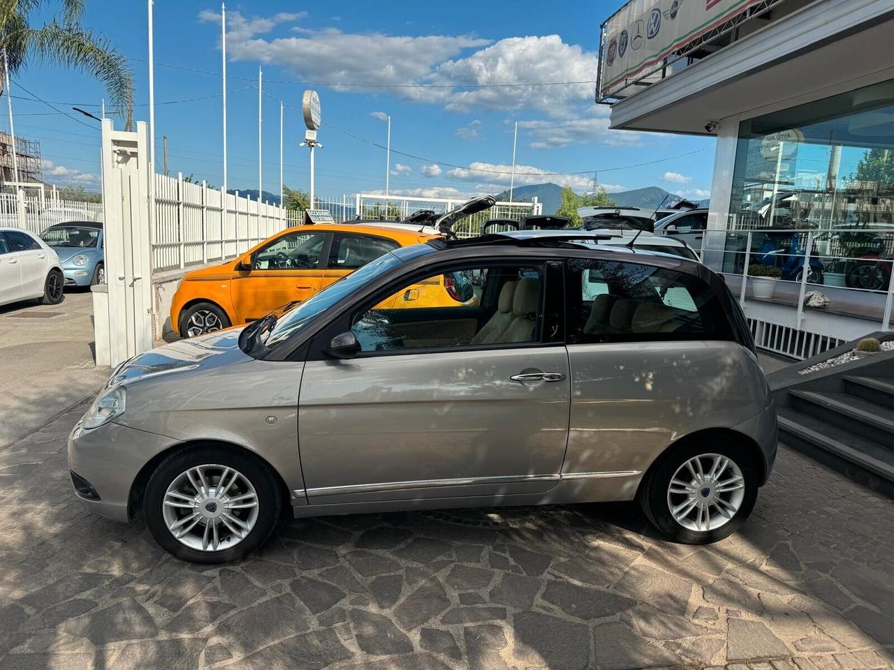 Lancia Ypsilon 1.2 Platino GPL TETTO APRIBILE SENSORI FULL