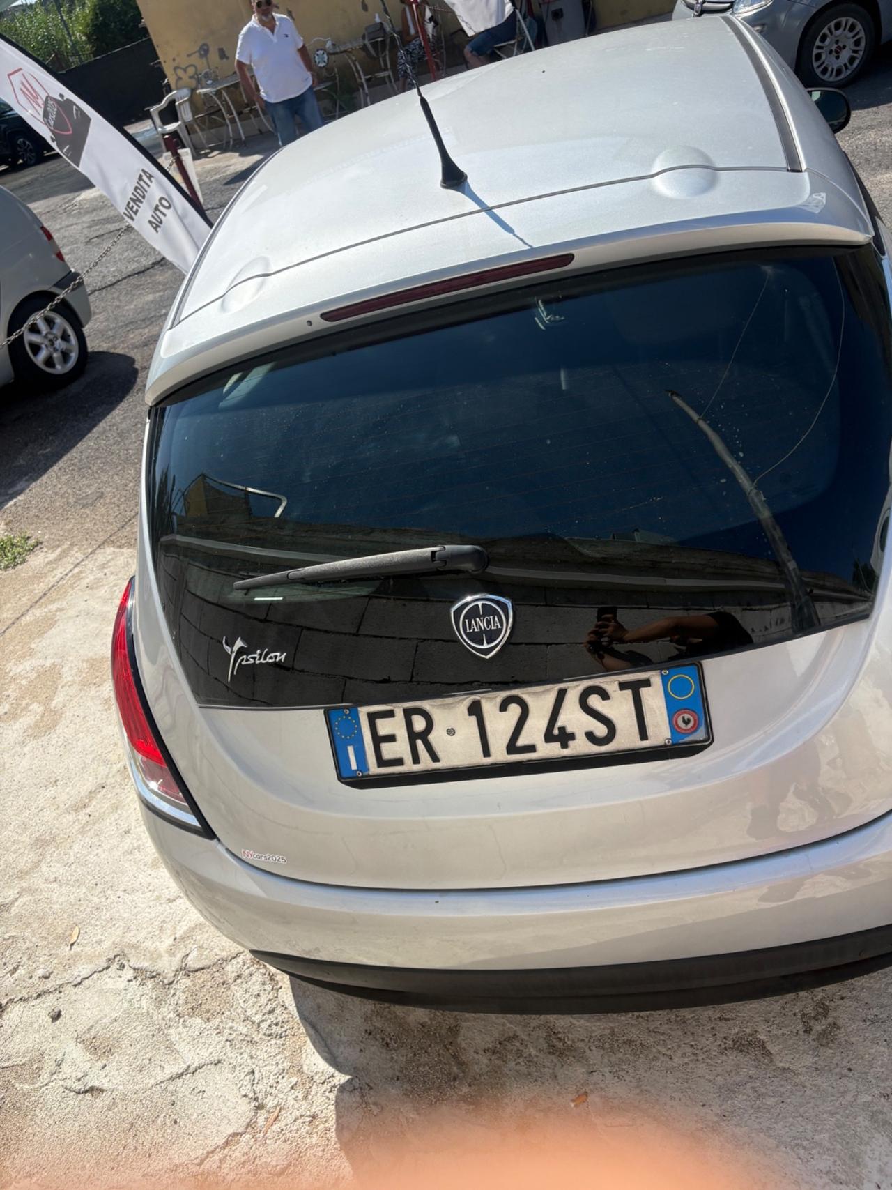 Lancia Ypsilon 1.2 69 CV 5 porte Gold