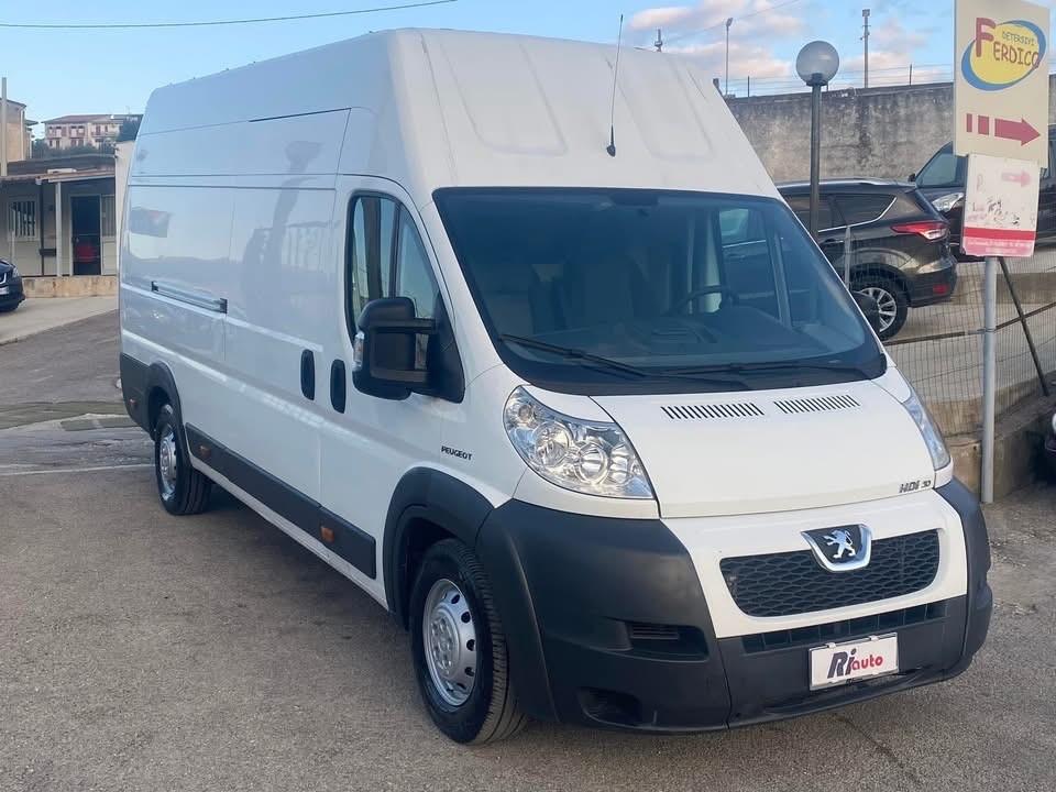 Peugeot Boxer. 3.0 hdi 160 cv