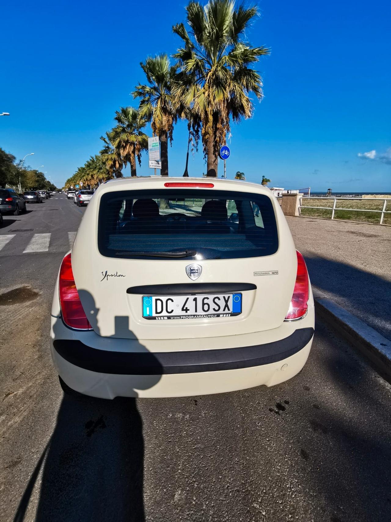 Lancia Ypsilon 1.2 Argento NEOPATENTATI