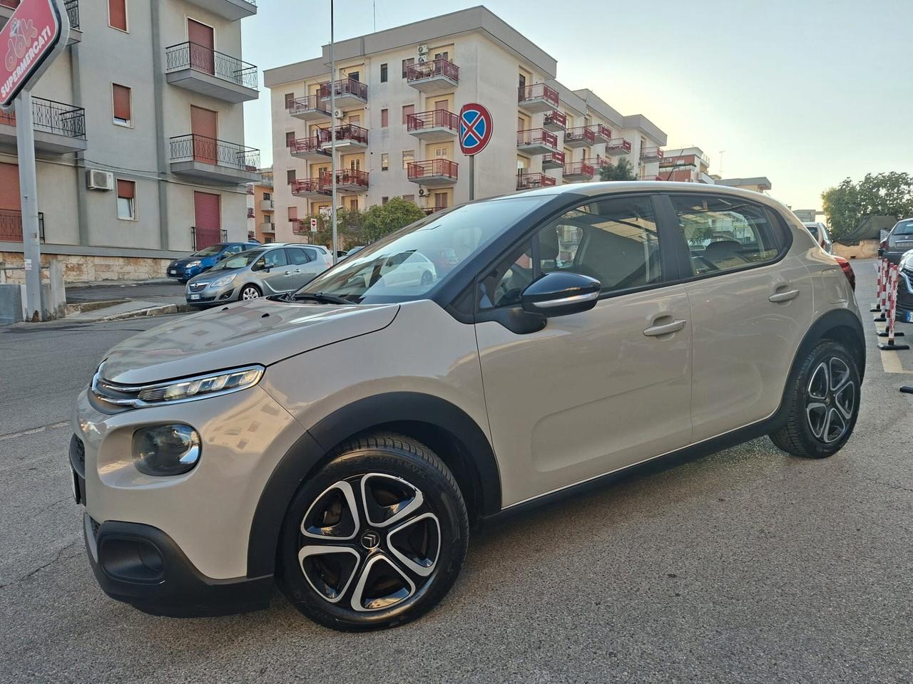 Citroen C3 1.5 BlueHDi Shine * Navi Android Perfetta * Garantita 12 Mesi