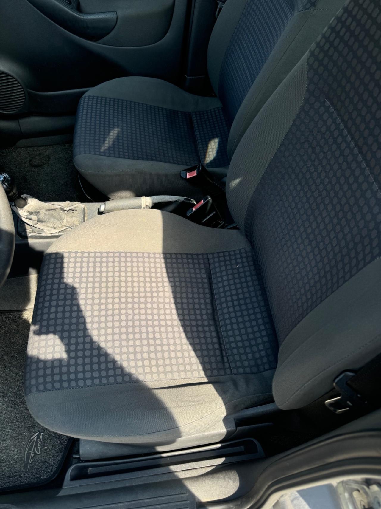 Opel Corsa 1.2i 16V cat 5 porte Comfort