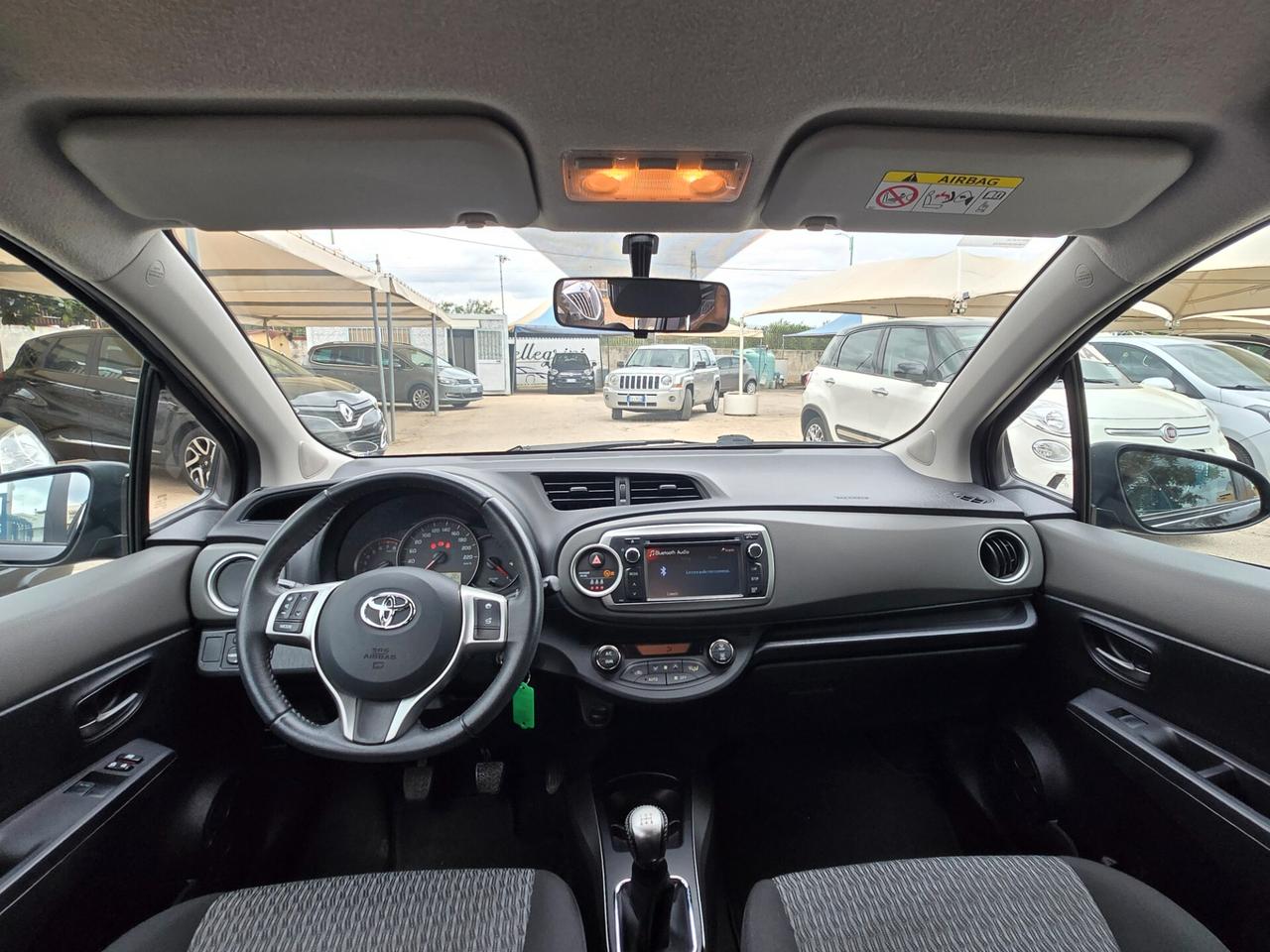 Toyota Yaris 1.0 5 porte Lounge del 2014