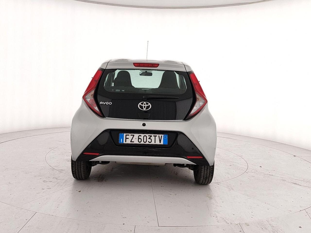Toyota Aygo 1.0 VVT-i 69 CV 5 porte x-business