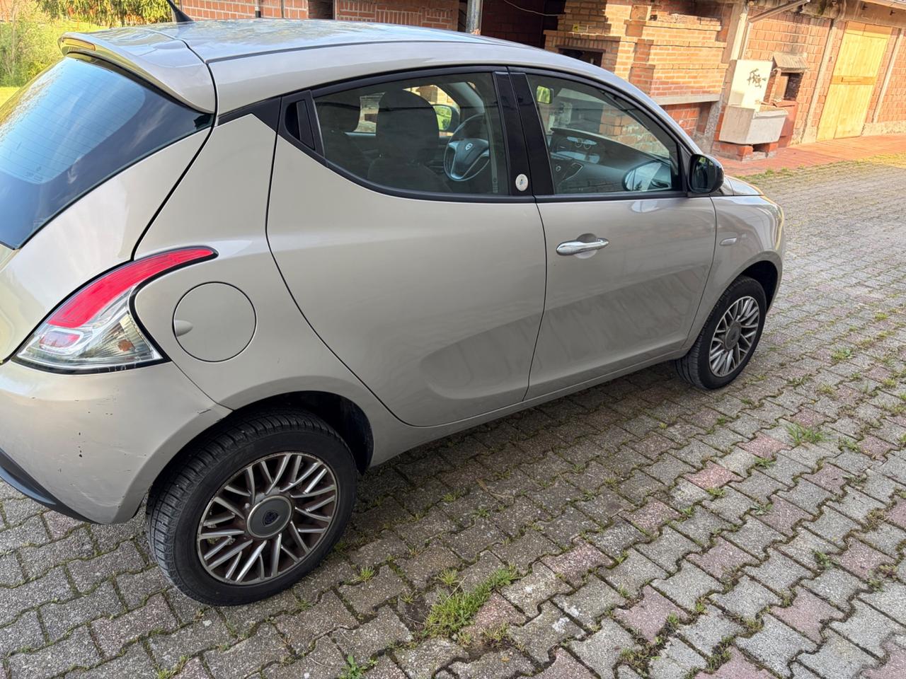 Lancia Ypsilon 0.9 TwinAir Metano Ecochic