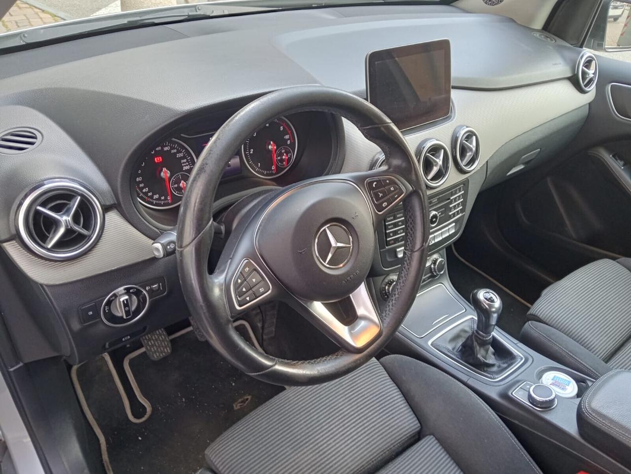 Mercedes-benz B 180 B 180 d Business