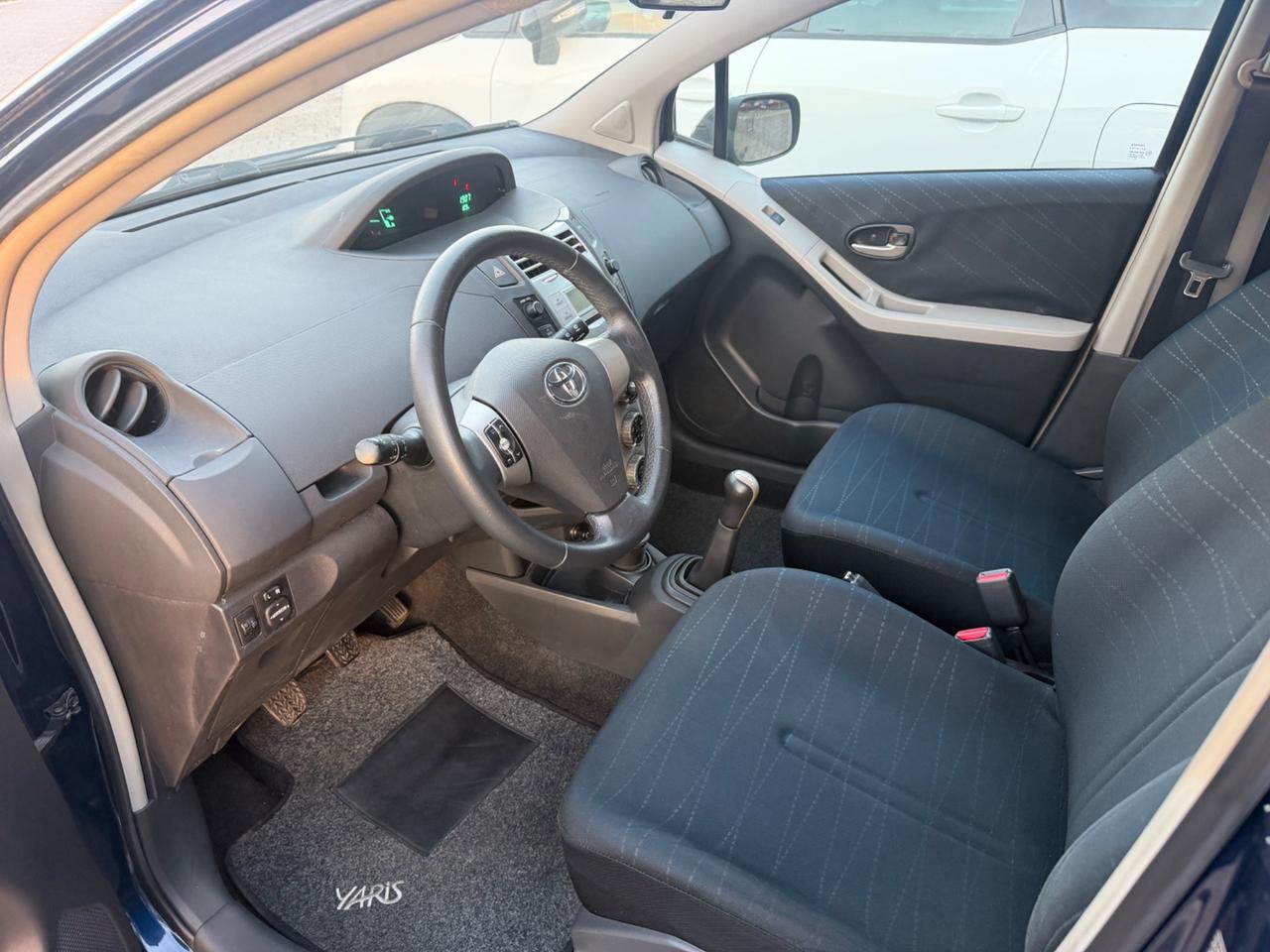 Toyota Yaris 1.3 5 porte Navi
