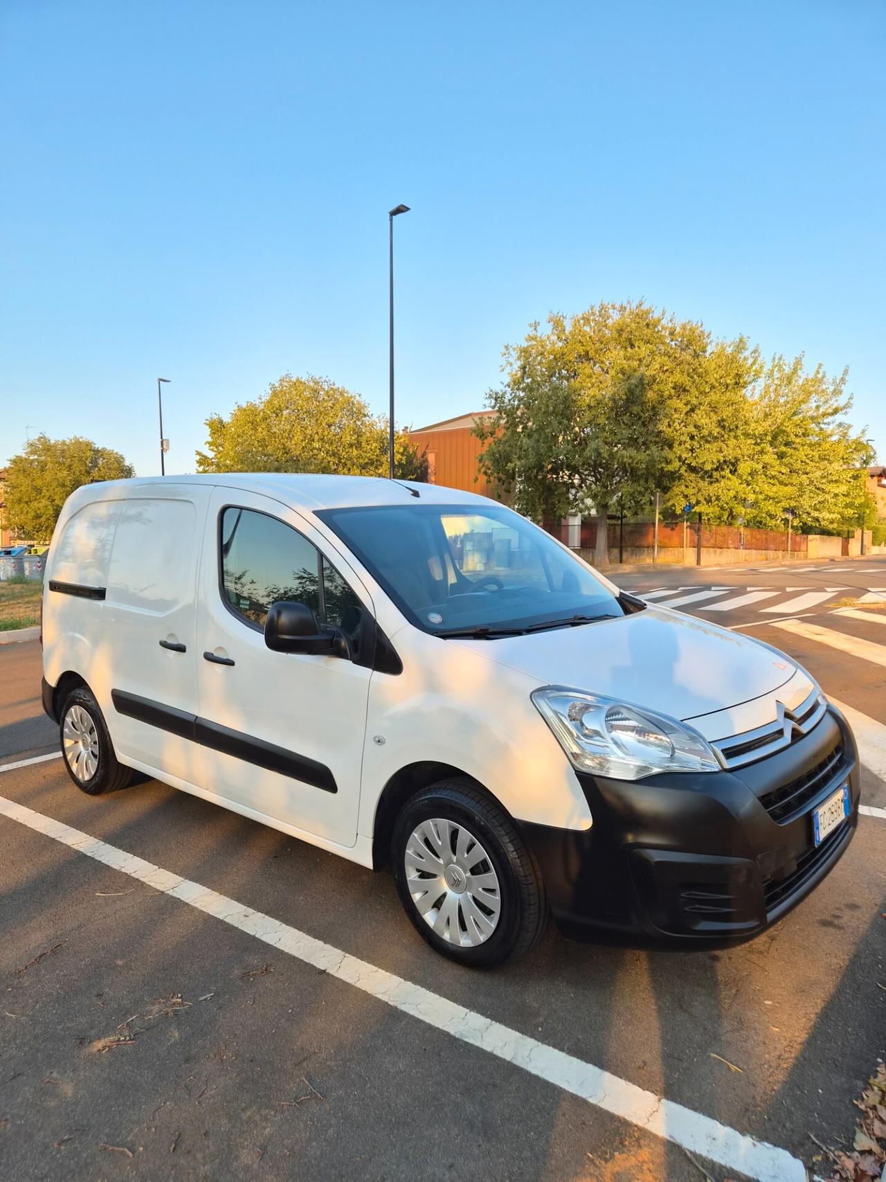 Citroen Berlingo BlueHDi 100 Van 3 posti Club L1