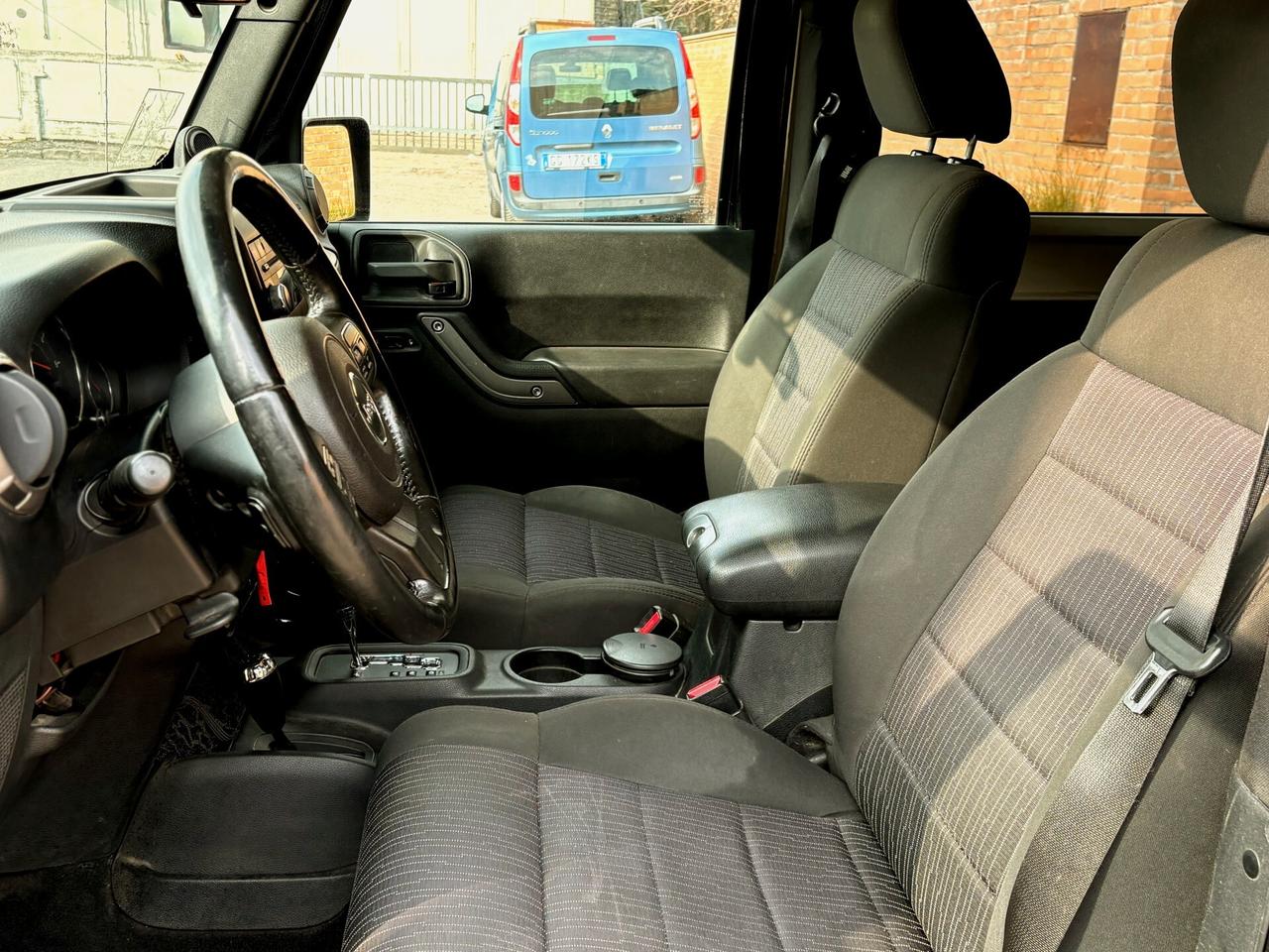 JEEP WRANGLER 2.8D aut 200cv-U.Propr-EURO 5-2011