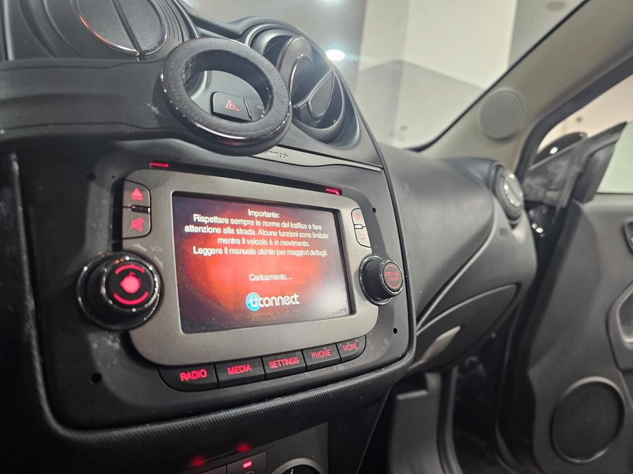 NUOVA ALFA ROMEO MITO DISTINCTIVE 1.4 T-JET 120CV