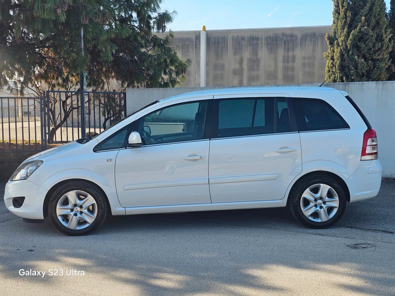 Opel Zafira 1.7 DIESEL CINGHIA FATTA A 245000 ANNO 2012