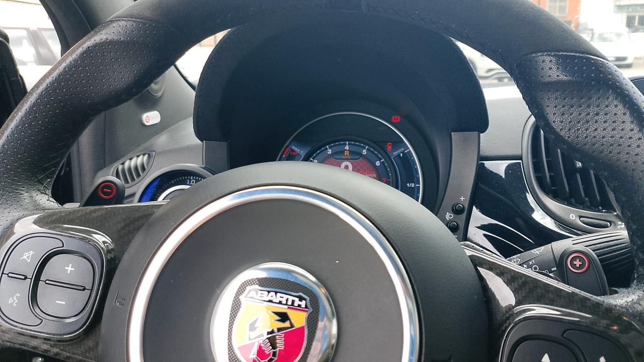 Abarth 595 1.4 Turbo T-Jet 180 CV Competizione