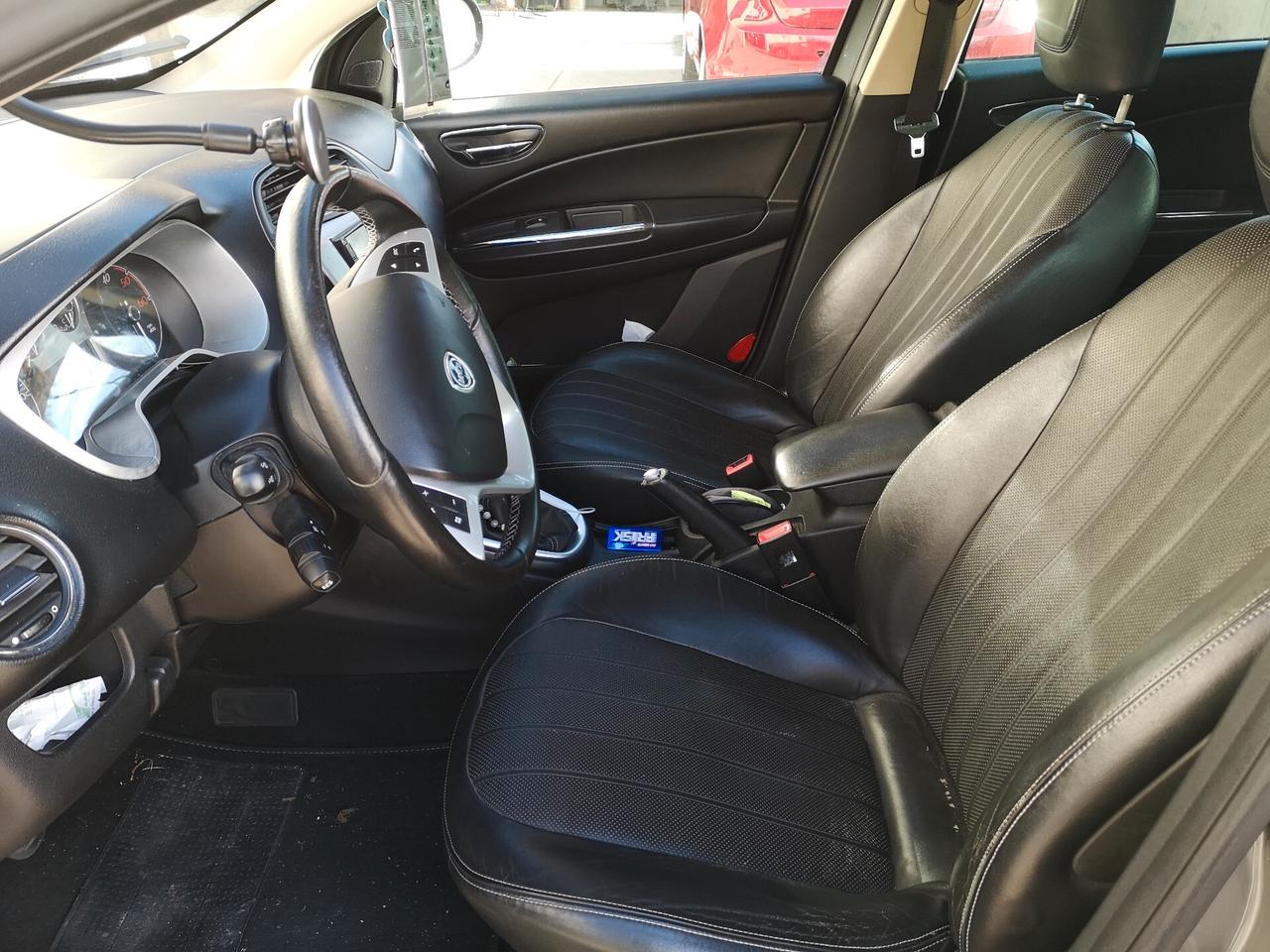 Lancia Delta 1.6 MJT DPF Oro