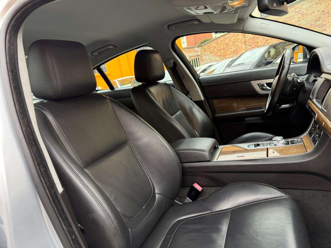 Jaguar XF 2.2 D 190 CV