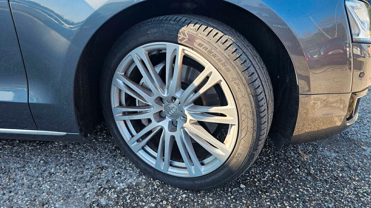 Audi A8 L 3.0 TDI 262 CV quattro tiptronic