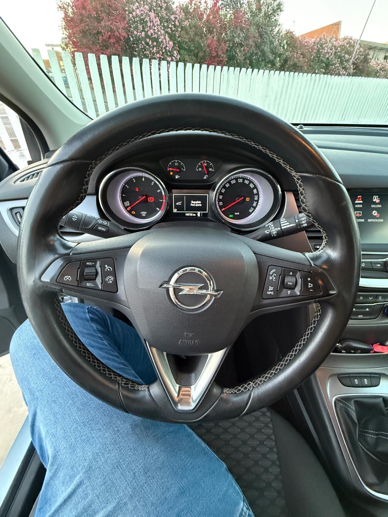 Opel Astra 1.0 Turbo ecoFLEX Start&Stop 5 porte Innovation
