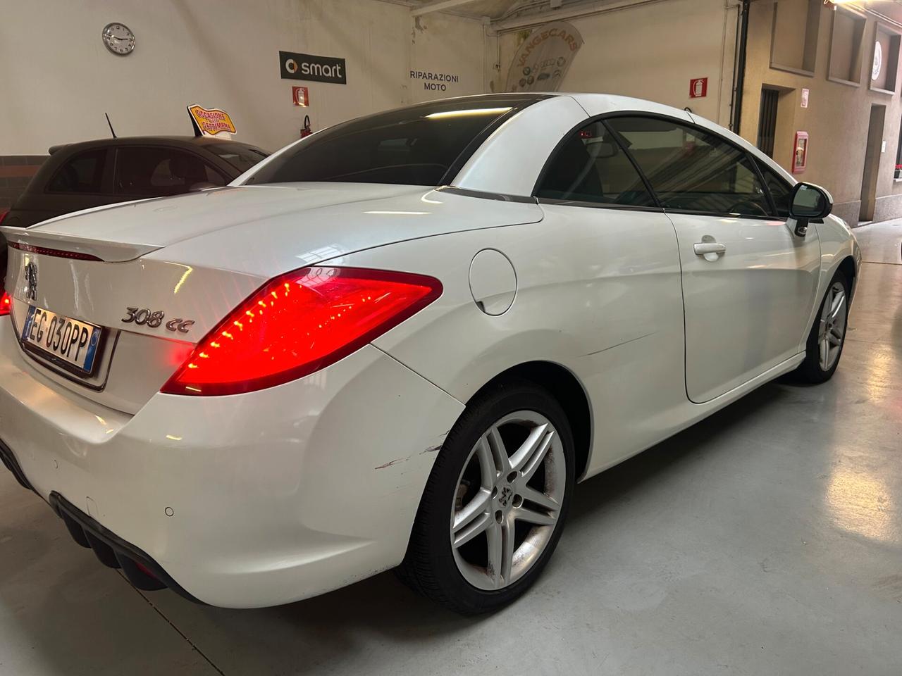 Peugeot 308 1.6 e-HDi 112CV Stop&Start CC Allure