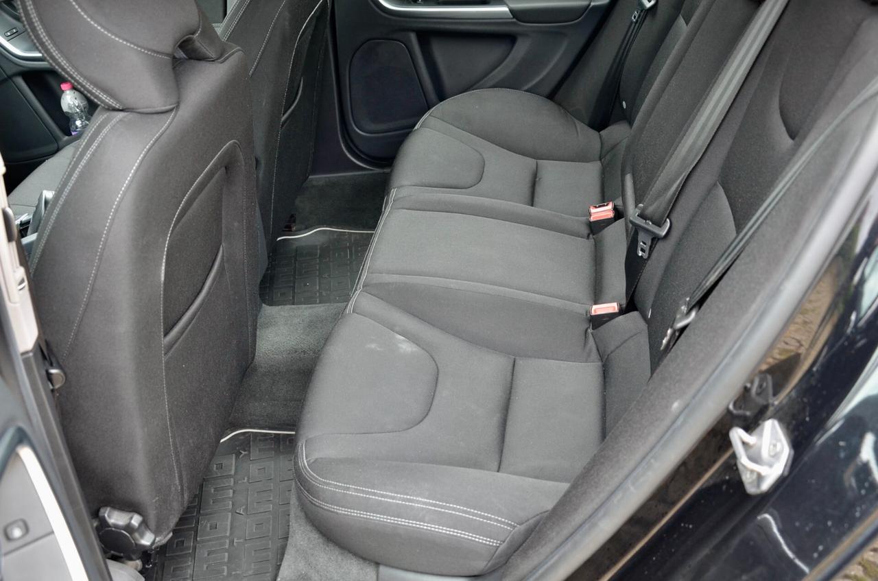 VOLVO S60 2.0 D3 KINETIC 136cv GEARTRONIC, UFF ITALIANA, SERVICE CON FATTURE, NAVI, BLUETOOTH, PERMUTE