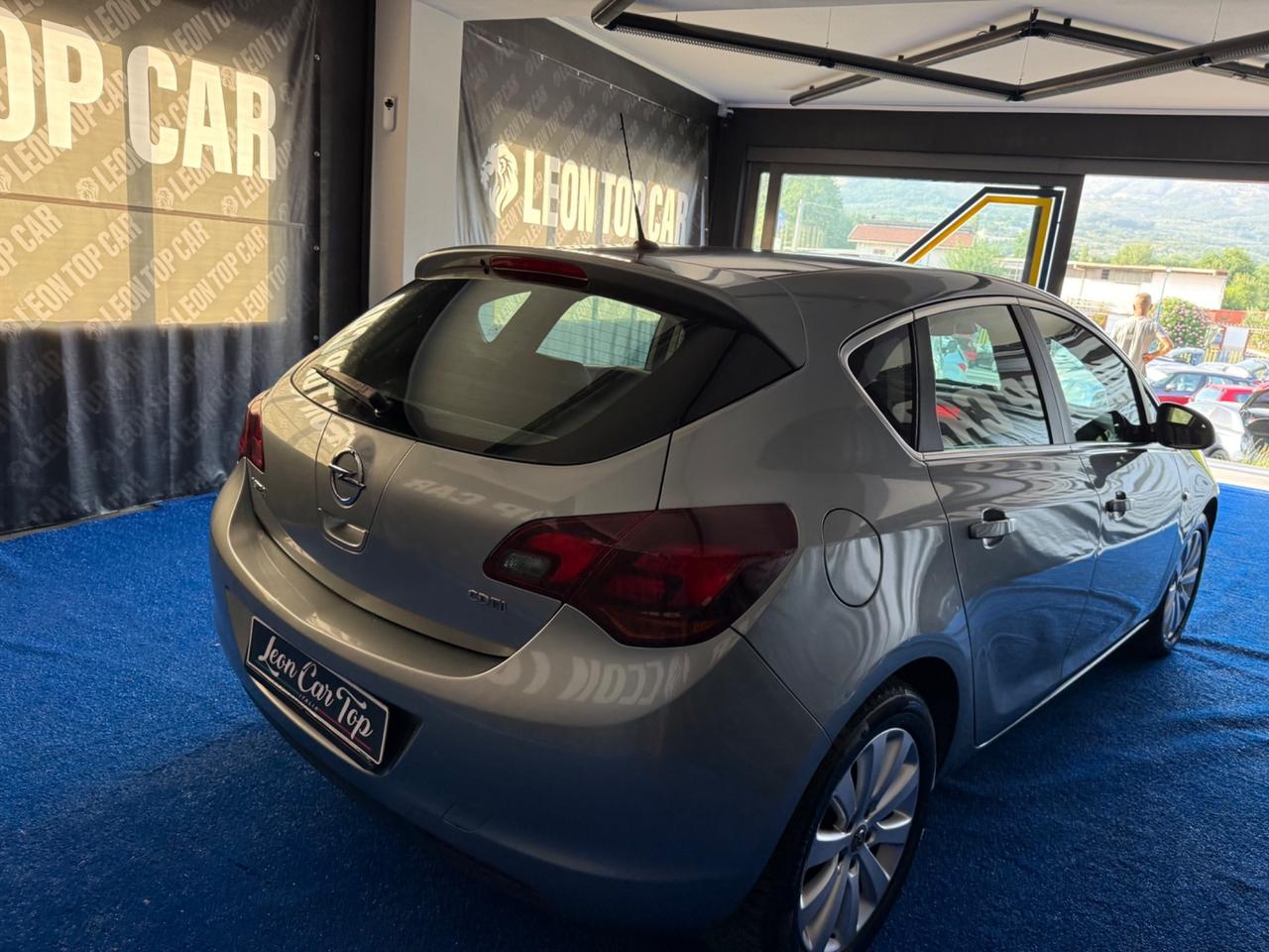 Opel Astra 1.7 CDTI 125CV 5 porte Cosmo distribuzione effettuata