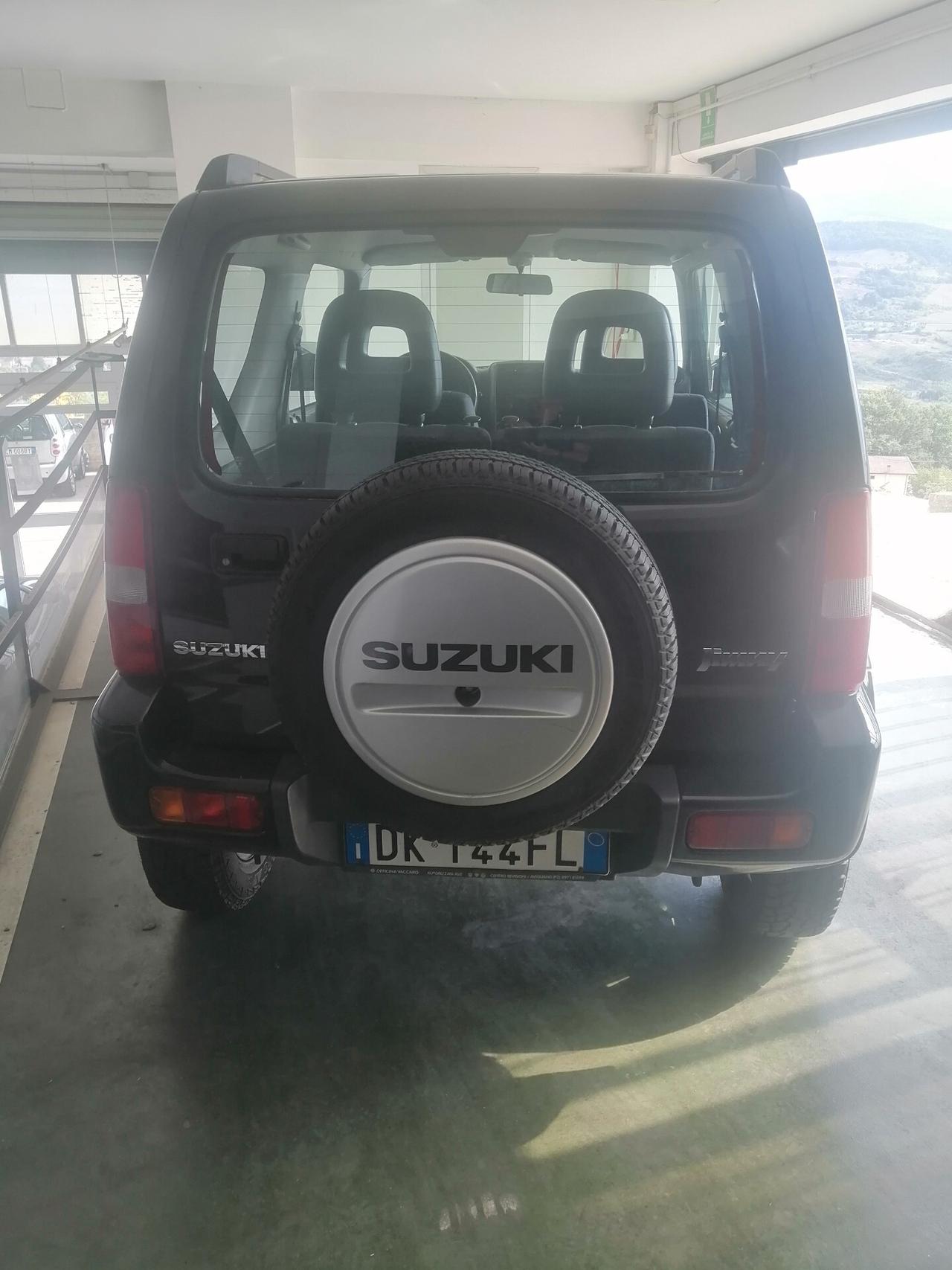 Suzuki Jimny 1.3i 16V cat 4WD JLX