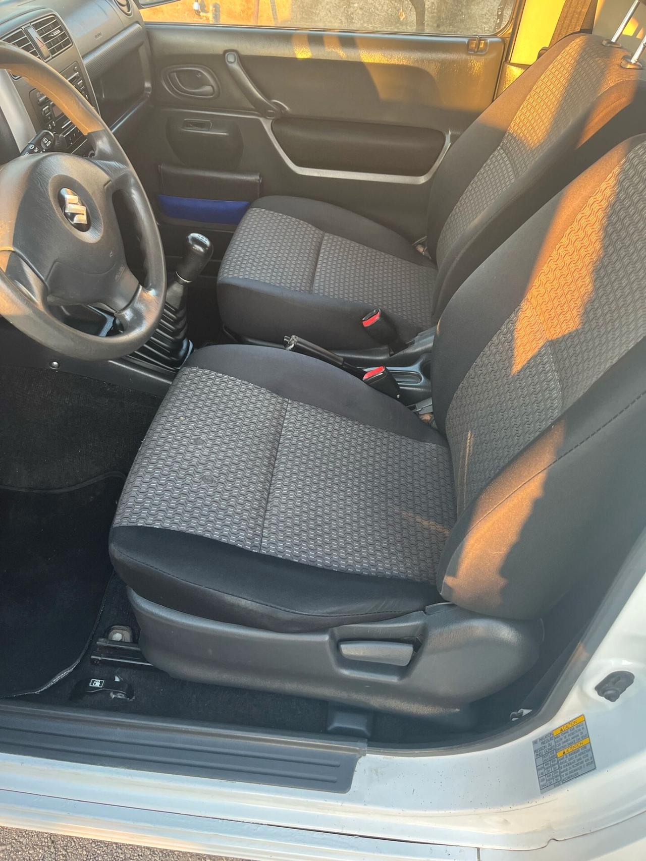 Suzuki Jimny 1.3i 16V cat 4WD JLX MAI FUORISTRA