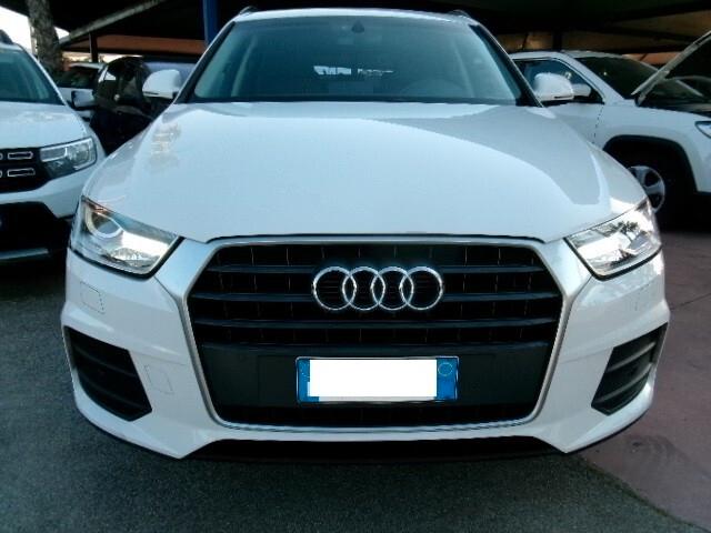 Audi Q3 2.0 TDI 120 CV Sport