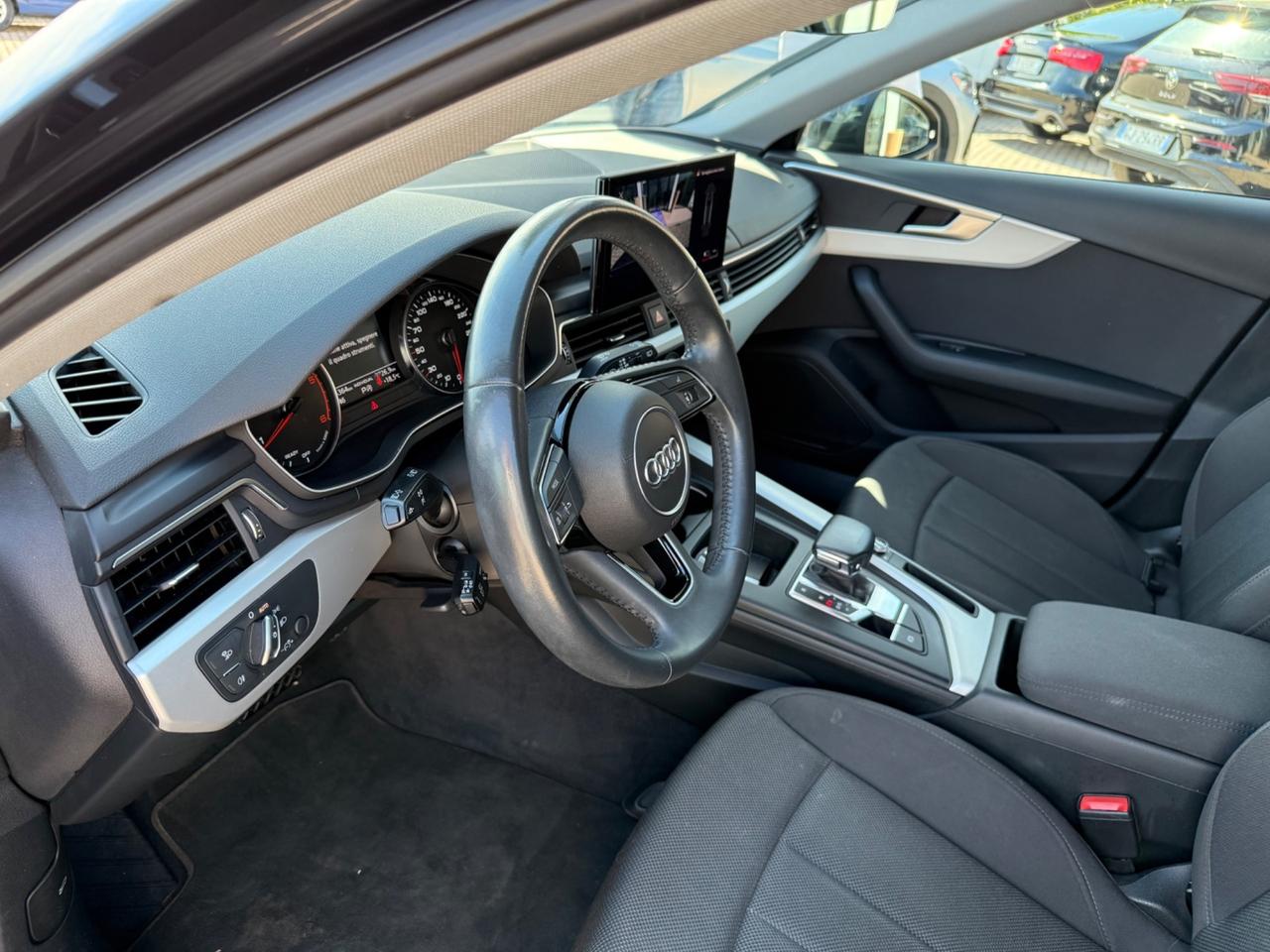 Audi A4 Avant 35 TDI/163 CV S tronic Business Advanced