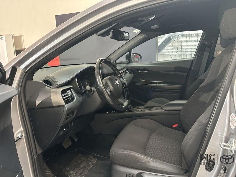 Toyota C-HR 1.8 Hybrid E-CVT Trend