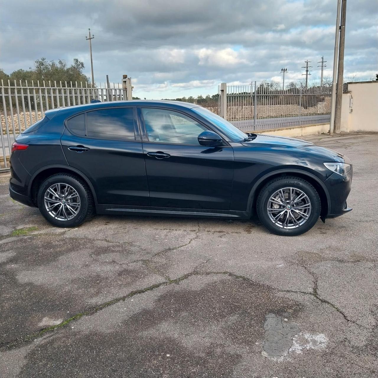 Alfa Romeo Stelvio 2.2 Turbodiesel 180 CV AT8 RWD Executive