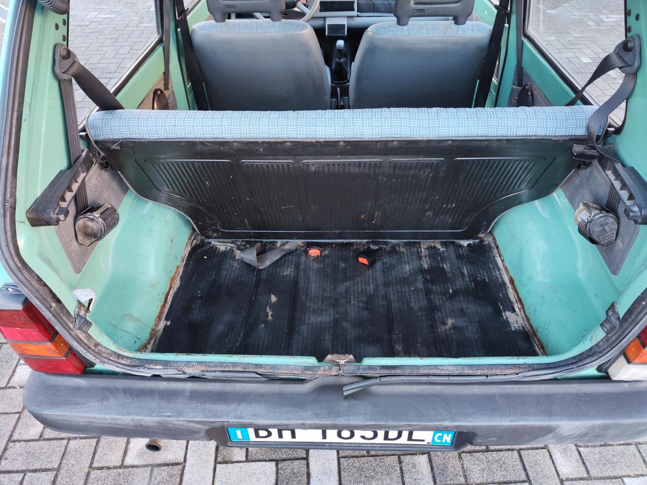 Fiat Panda 900 i.e. cat Young 2000