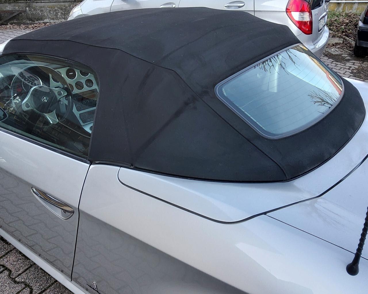 Alfa Romeo Spider 2.2 JTS