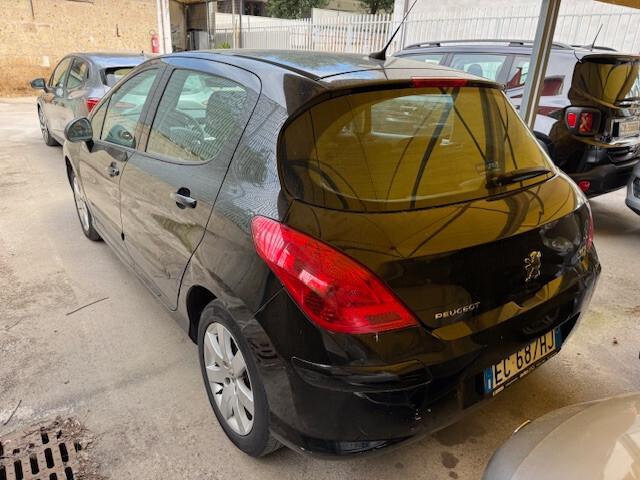 Peugeot 308 1.6 HDi 90CV 5p. Premium