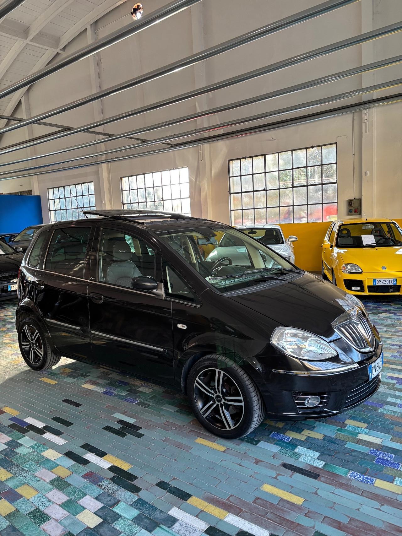 Lancia MUSA 1.6 Multijet Poltrona Frau