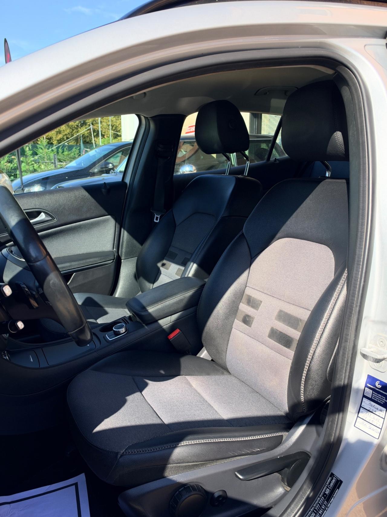 Mercedes-benz GLA 200 d Premium