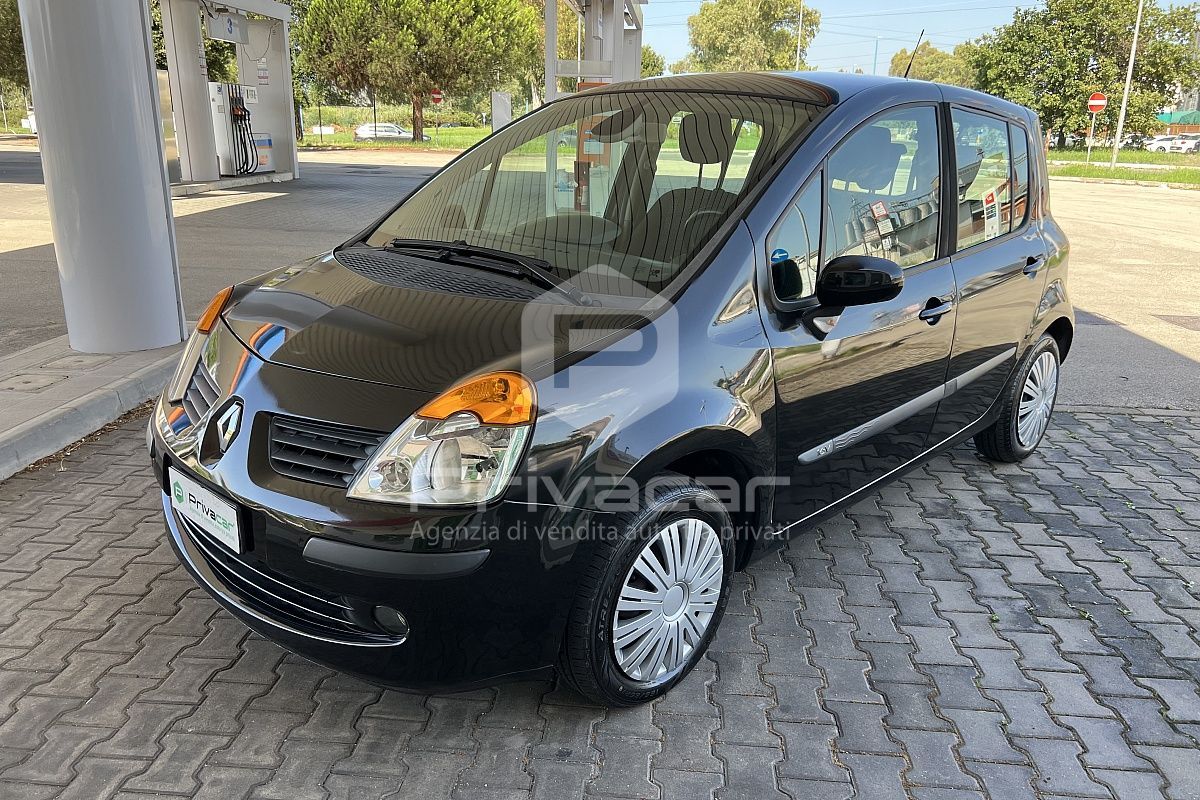 RENAULT Modus 1.2 16V Confort Dynamique