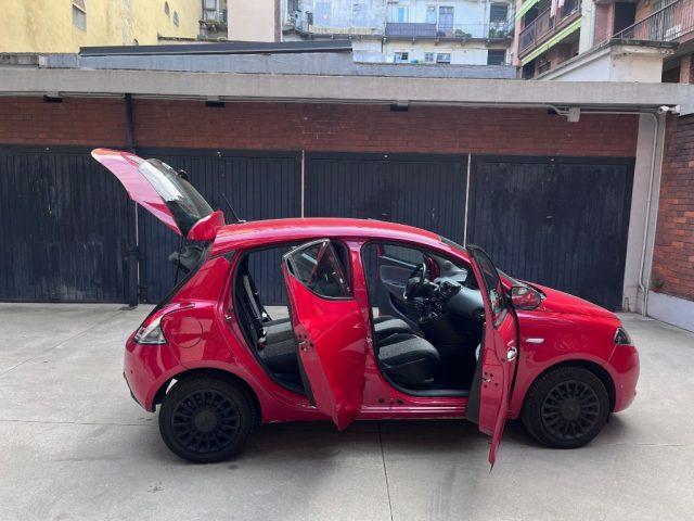 LANCIA Ypsilon 1.0 FireFly 5 porte Hybrid Ecochic Silver