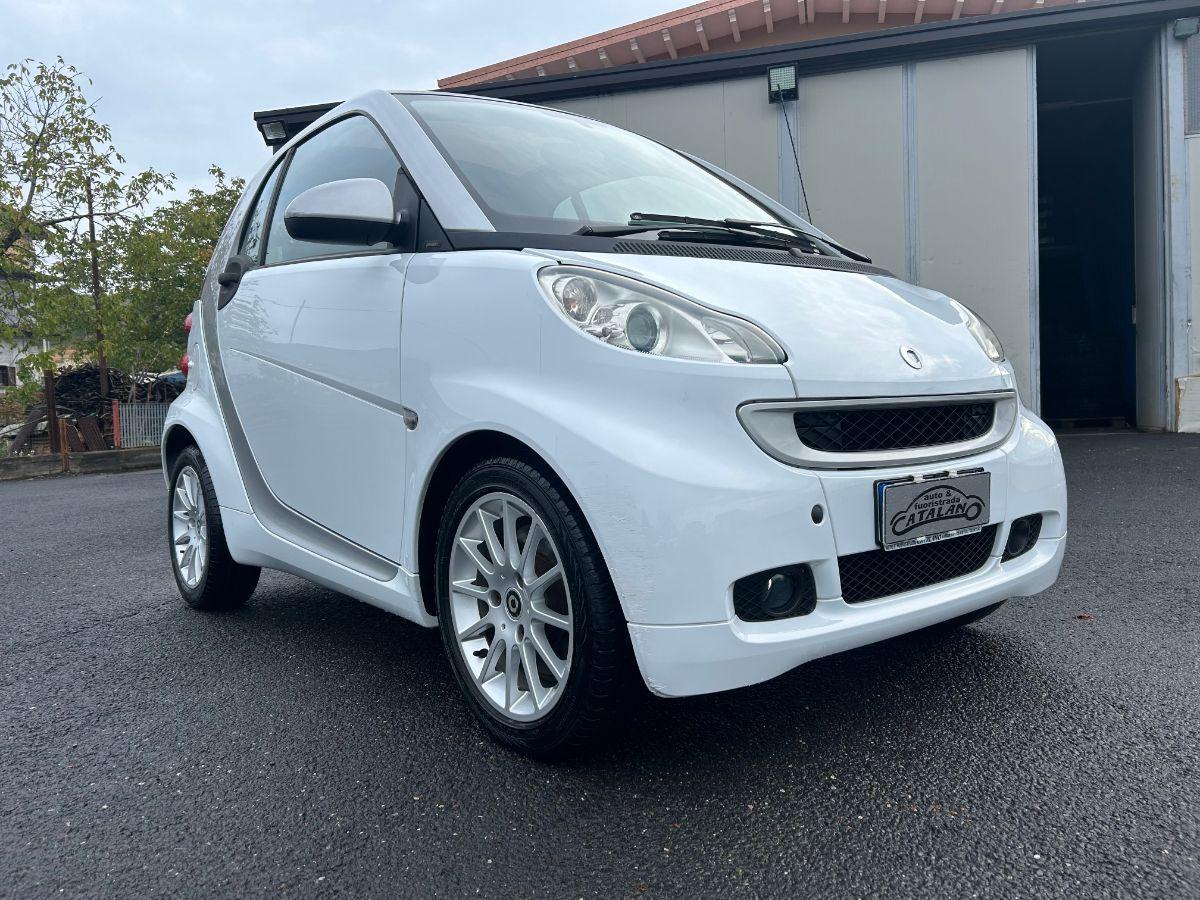 SMART - Fortwo - 1000 52 kW MHD coupé passion