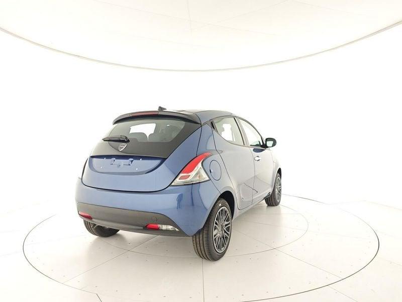 Lancia Ypsilon 1.0 FireFly 5 porte S&S Hybrid Oro