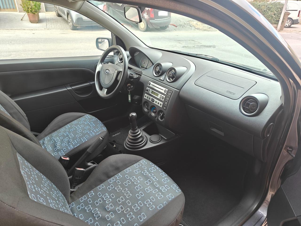 Ford Fiesta 1.4 TDCi 3p Ghia