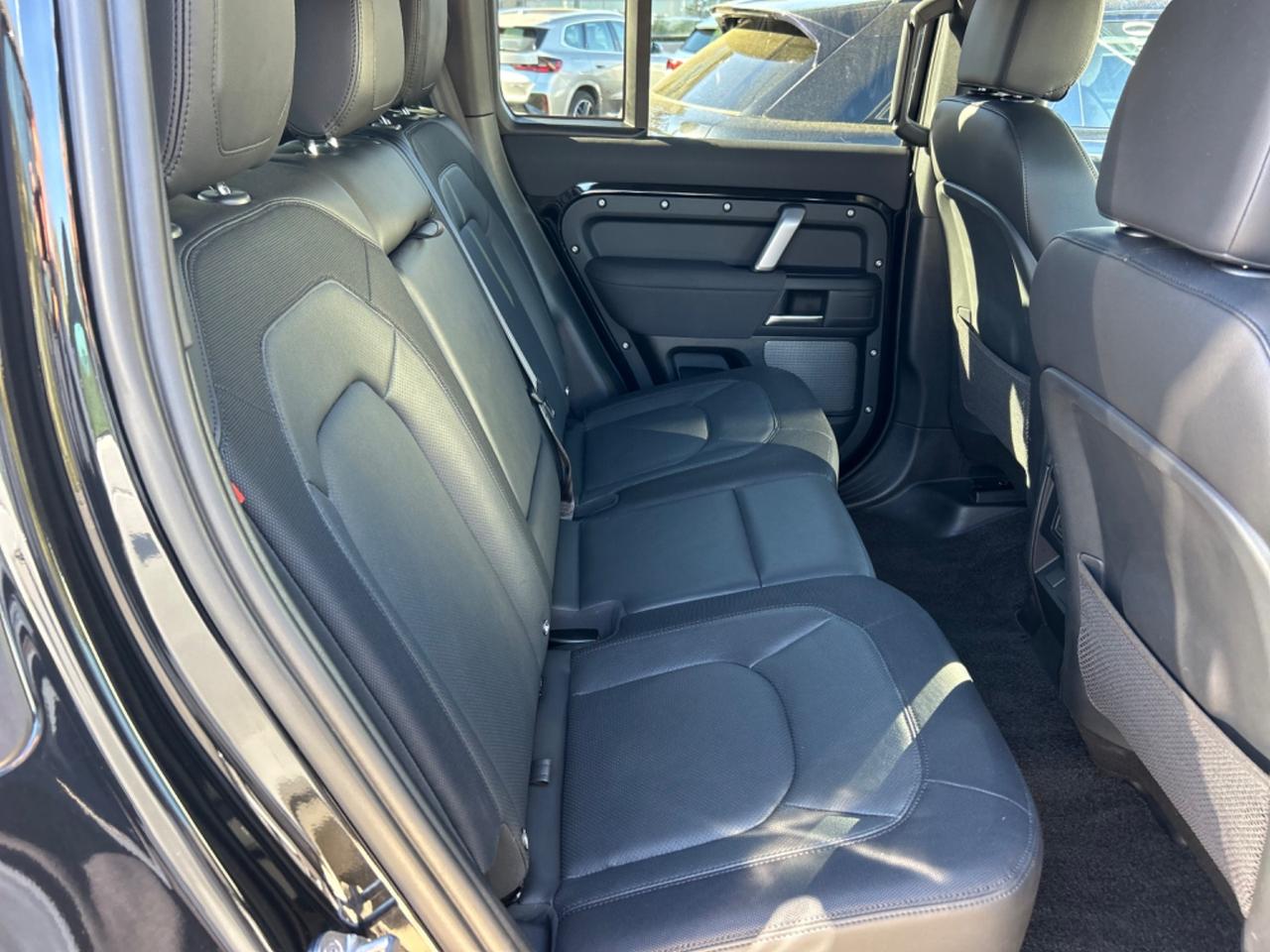 Land Rover Defender 110 3.0D I6 250 CV AWD Auto X-Dynamic SE