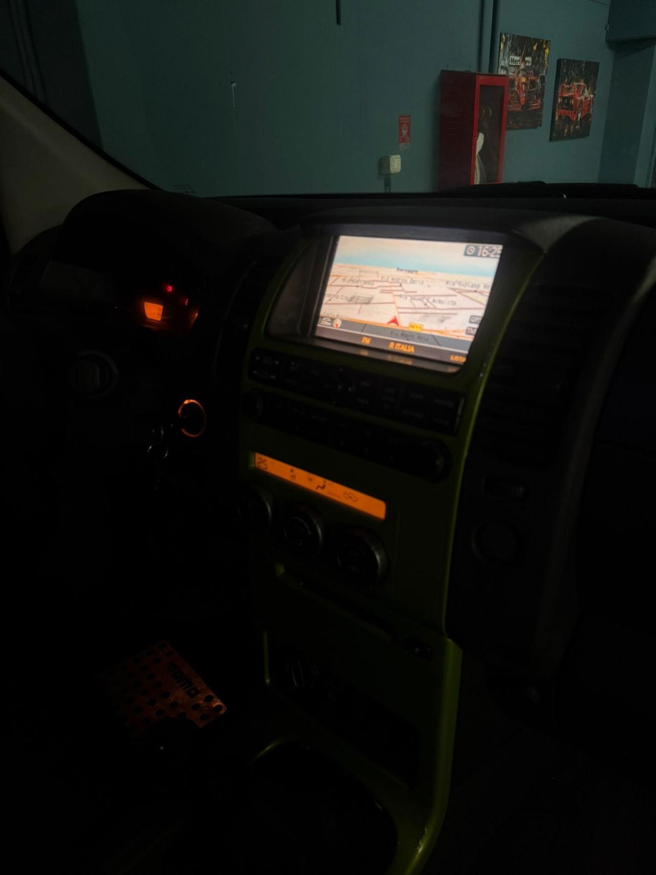 Nissan Navara 2.5 dCi 4X4Double Cab