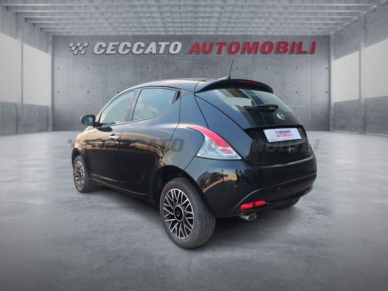 Lancia Ypsilon Ypsilon 1.0 firefly hybrid Platino s&s 70cv