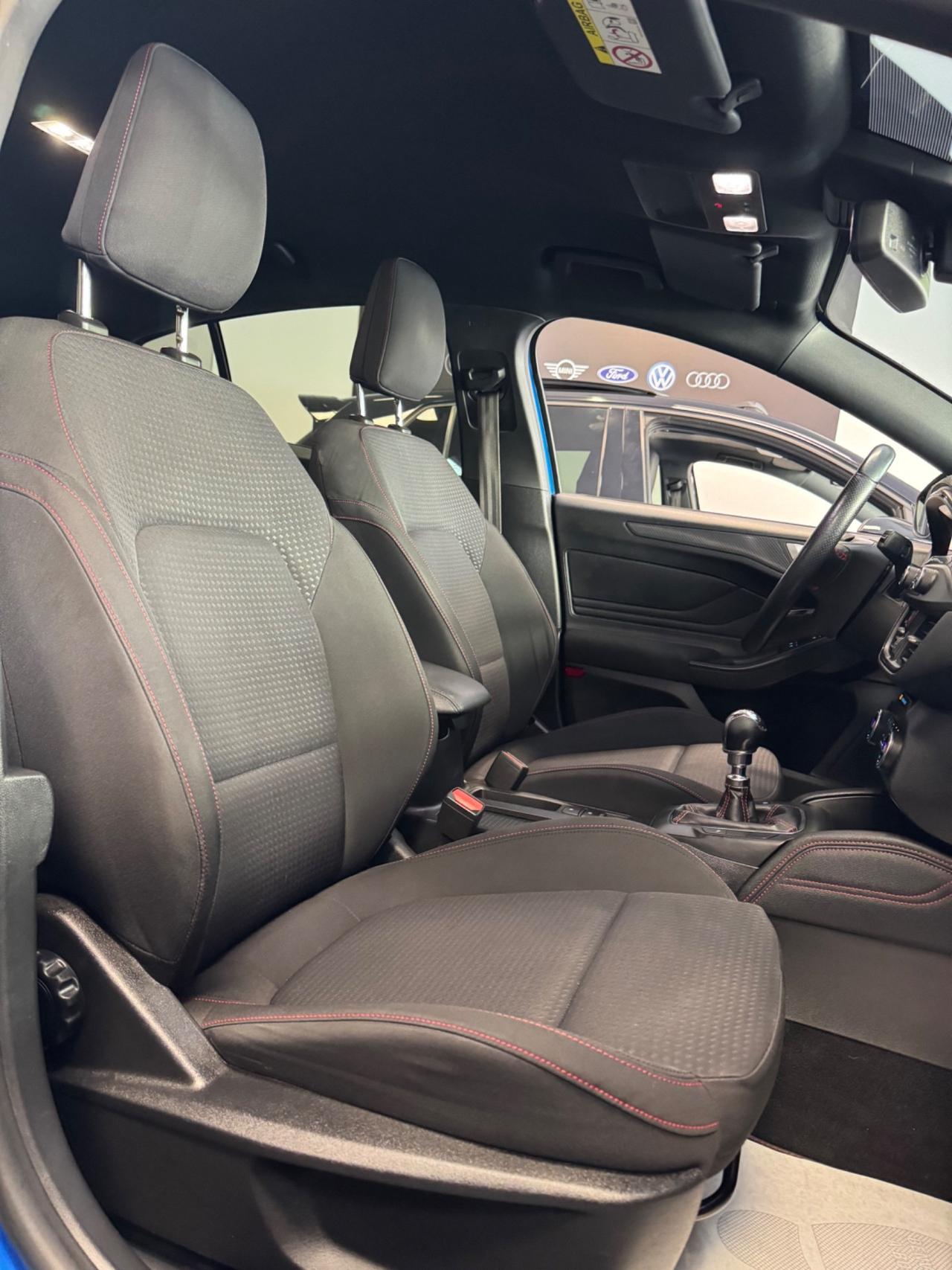 Ford Focus 1.0 EcoBoost 125 CV ST Line Finanziabile