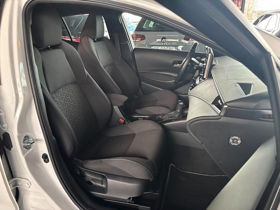 Toyota Corolla 1.8 Hybrid Business NEOPATENTATI