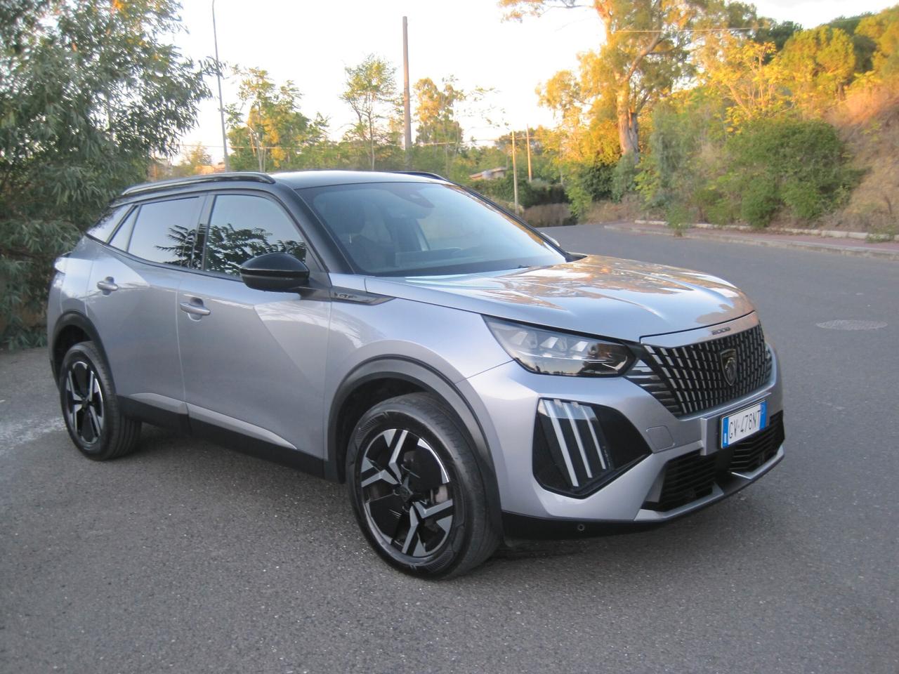 Peugeot 2008 PureTech 130 S&S EAT8 GT