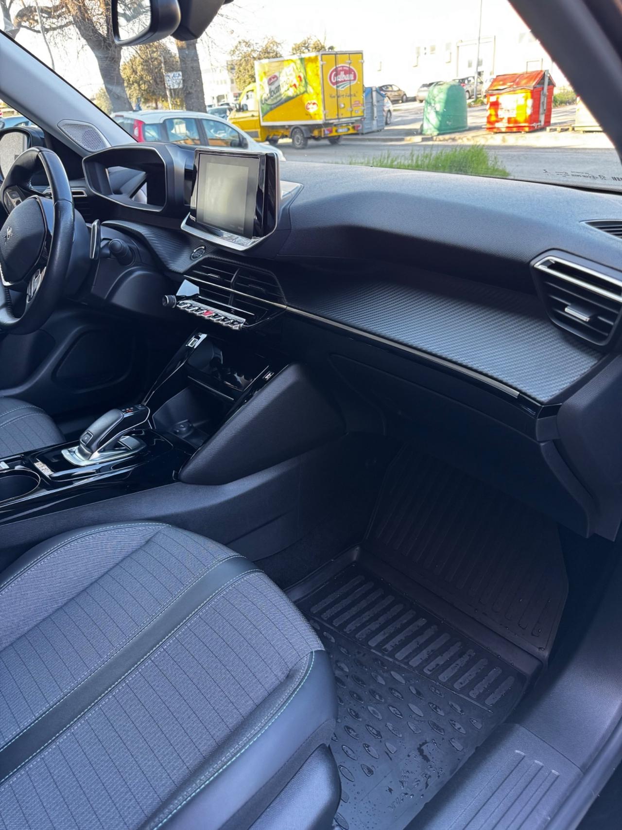 Peugeot 2008 BlueHDi 130 S&S EAT8 GT