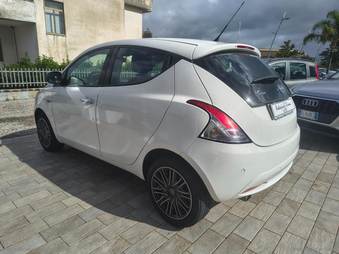 LANCIA Ypsilon 1.2 69 CV 5p. S&S Gold