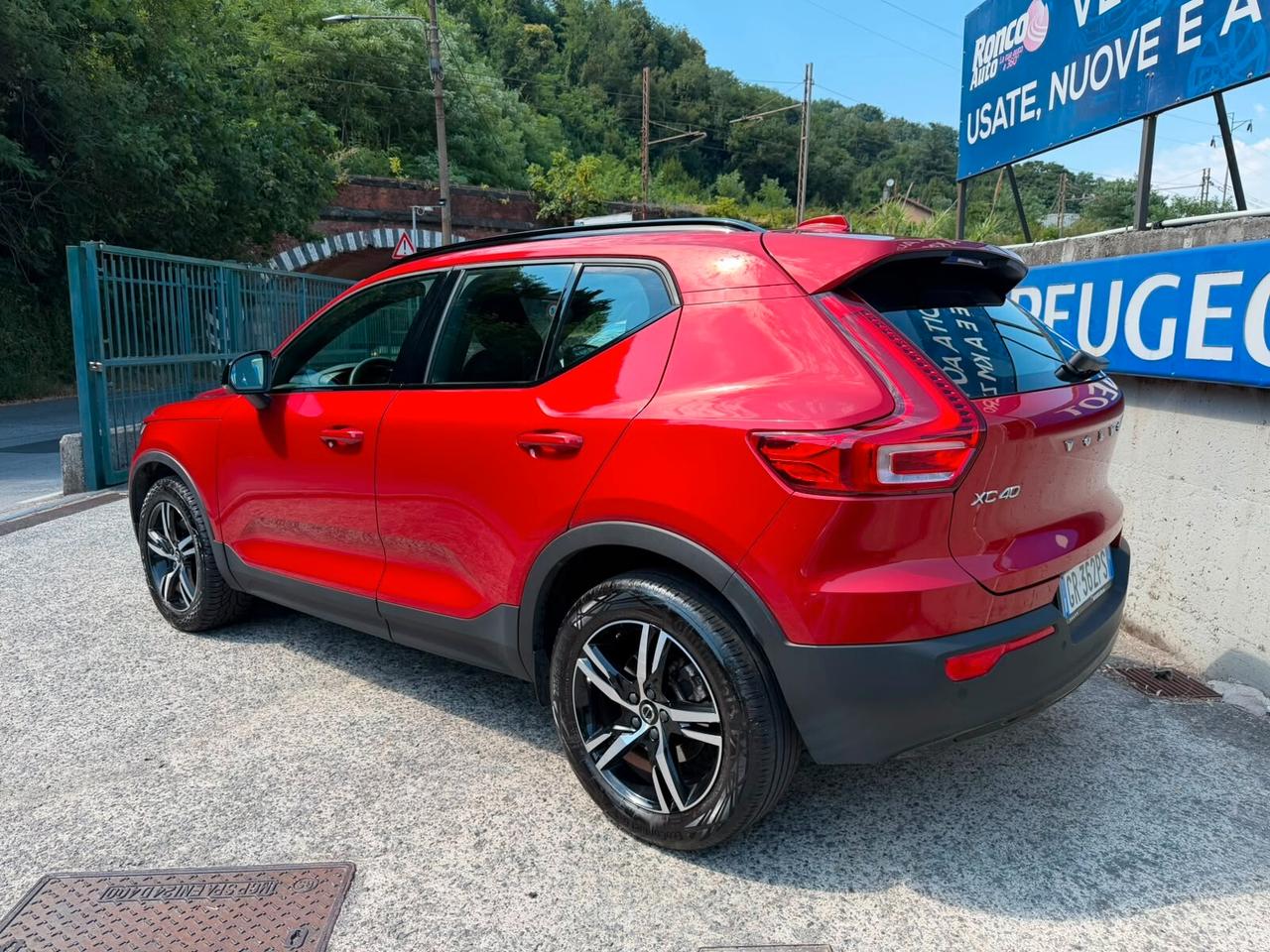 Volvo XC40 B3 automatico Plus Dark